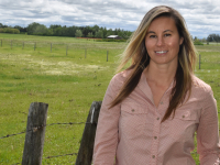 Saskatchewan in a Snack Bar: An Interview with Laura Gustafson of ulivit